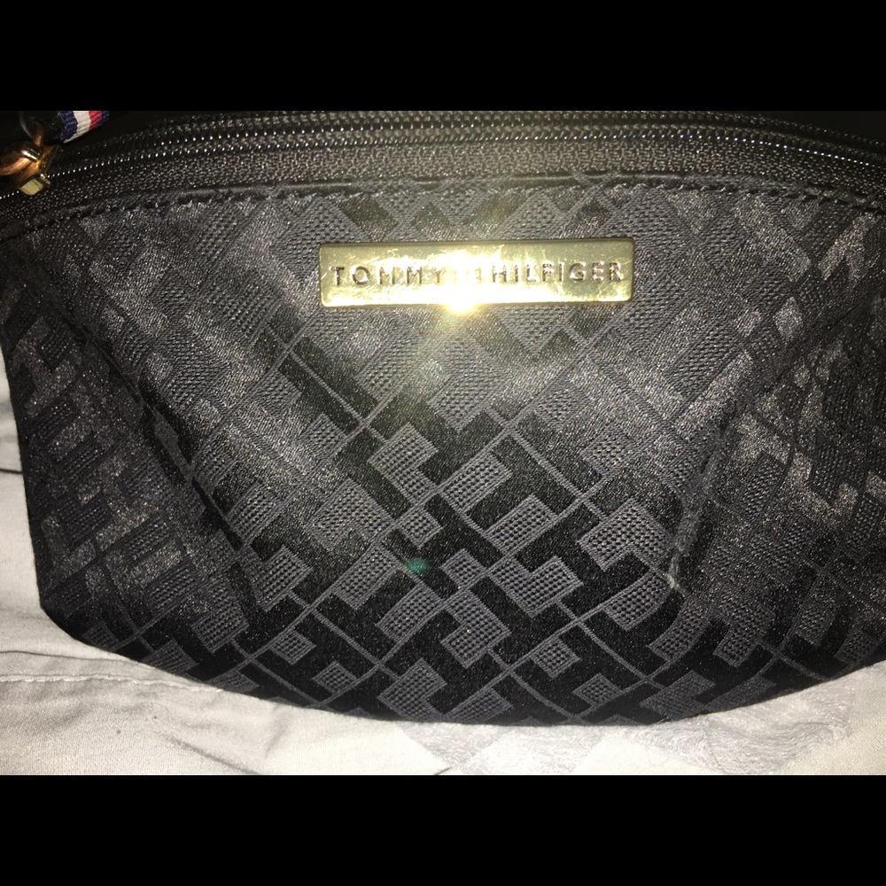 Tommy Hilfiger fanny pack